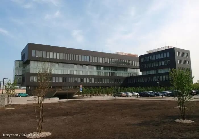 Przy fantomach odbyła się ważna lekcja ratowania życia w Bełchatowie