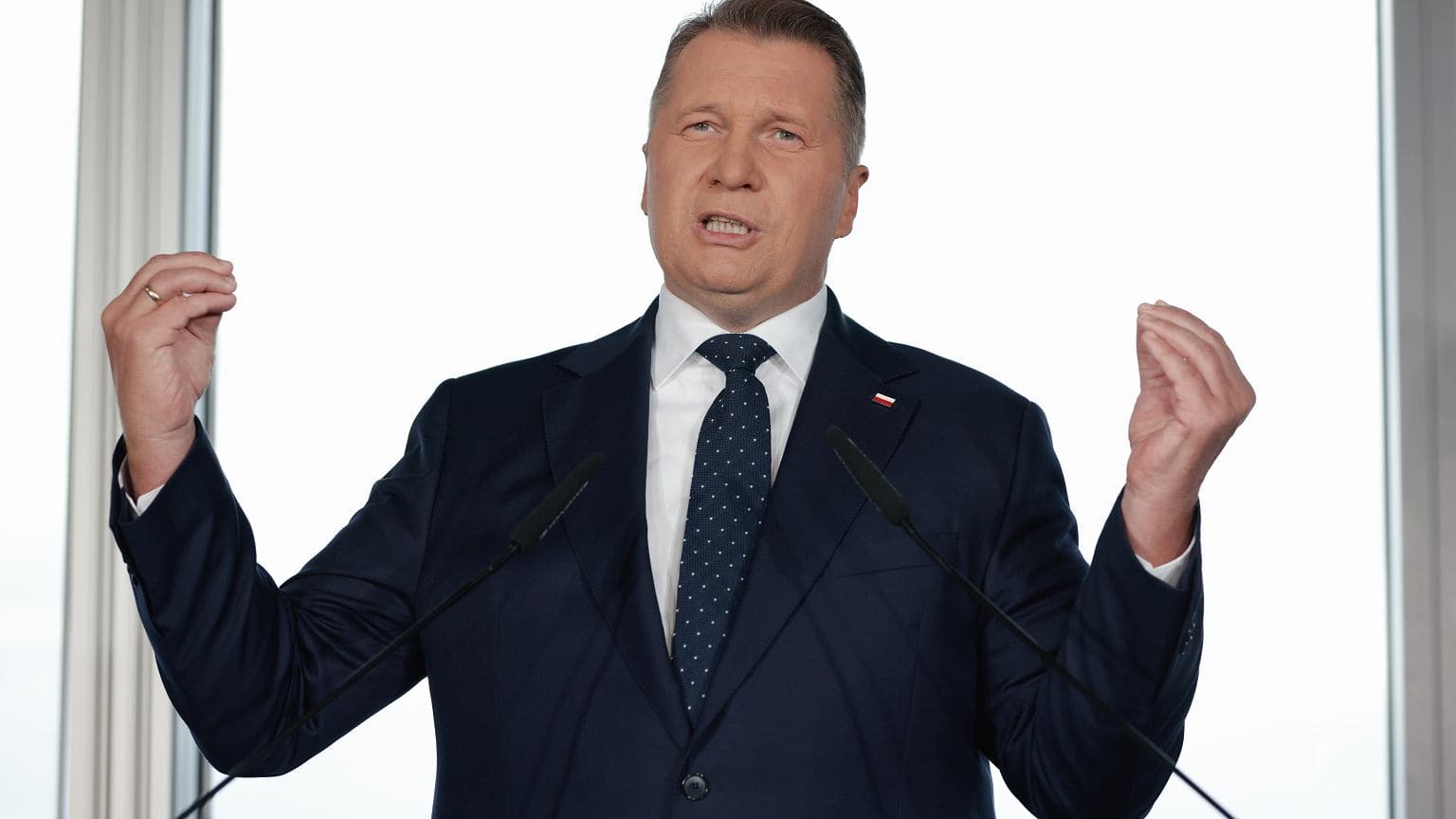 Czarnek: Żądam od moich przyjaciół opamiętania się i minimum lojalności