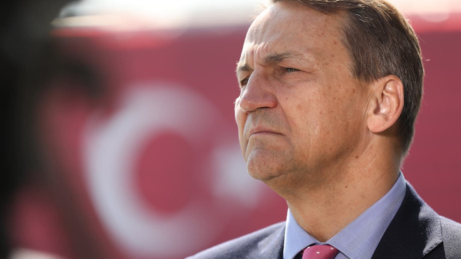 Sikorski ostrzega: Putin może planować prowokację z użyciem ukraińskich dronów. 'Jest zdesperowany'