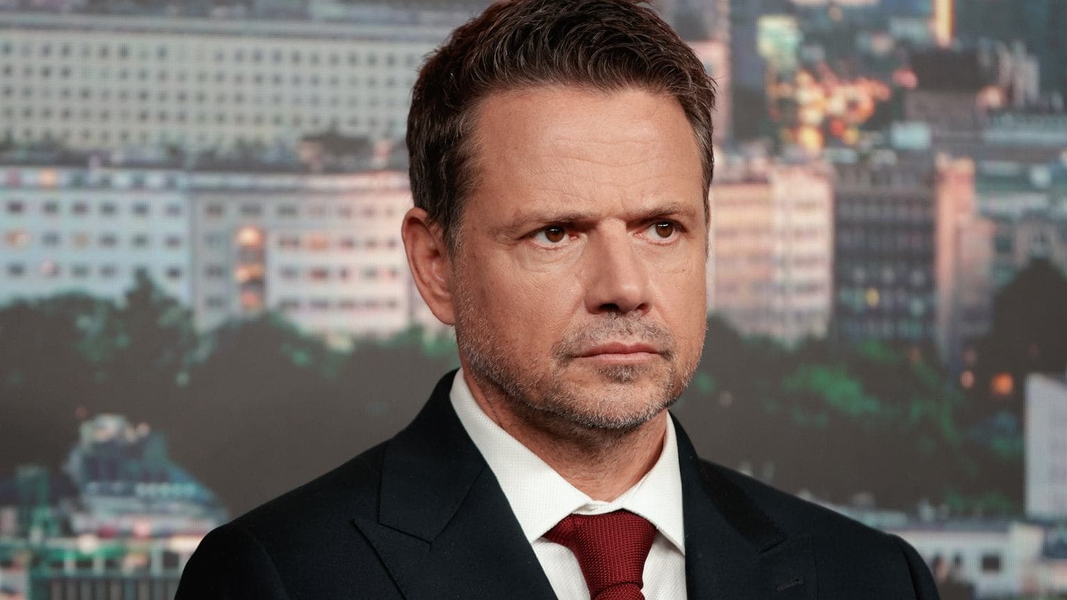 Burza wokół Szpitala Południowego. Polacy odpowiedzieli, czy Trzaskowski powinien odejść [SONDAŻ]