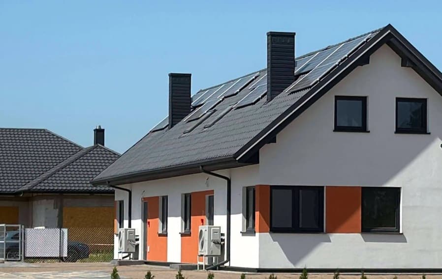 Nowi mieszkańcy odebrali klucze do swoich domów. Pierwsze osiedle SIM otwarte w Chotyłowie