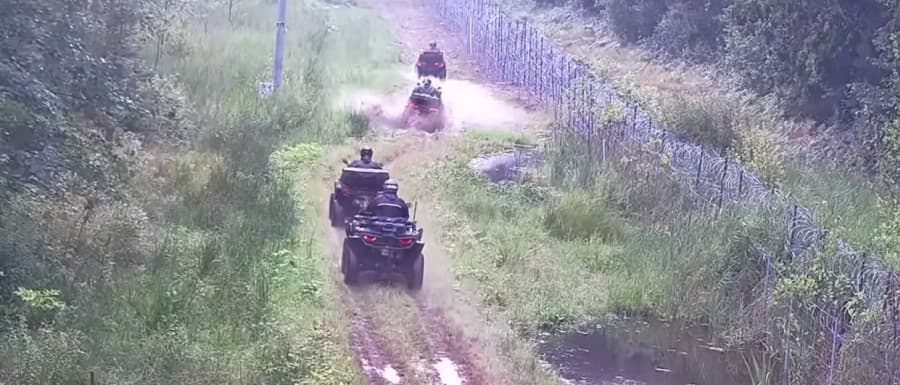 Za jazdę quadami po pasie drogi granicznej każdy z nich zapłacił 500 zł [WIDEO]