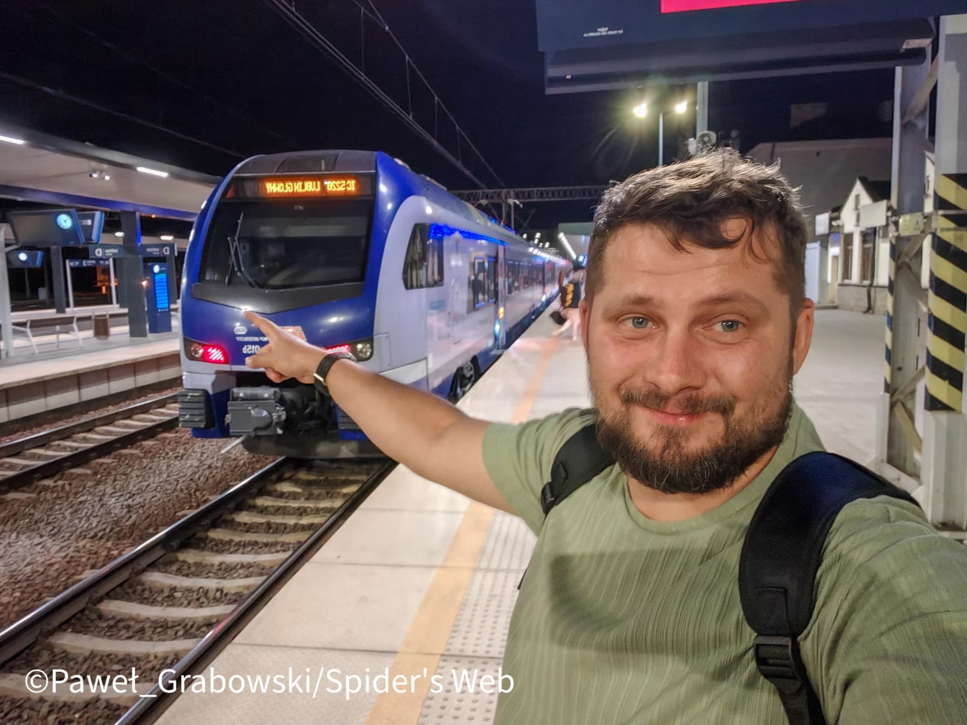 nowe-technologie06.07.2026 07:00Jazda pociągiem w tym kraju to mem. Na dworcu widziałem płaczących pasażerówPodróż pociągiem okazała się koszmarem.