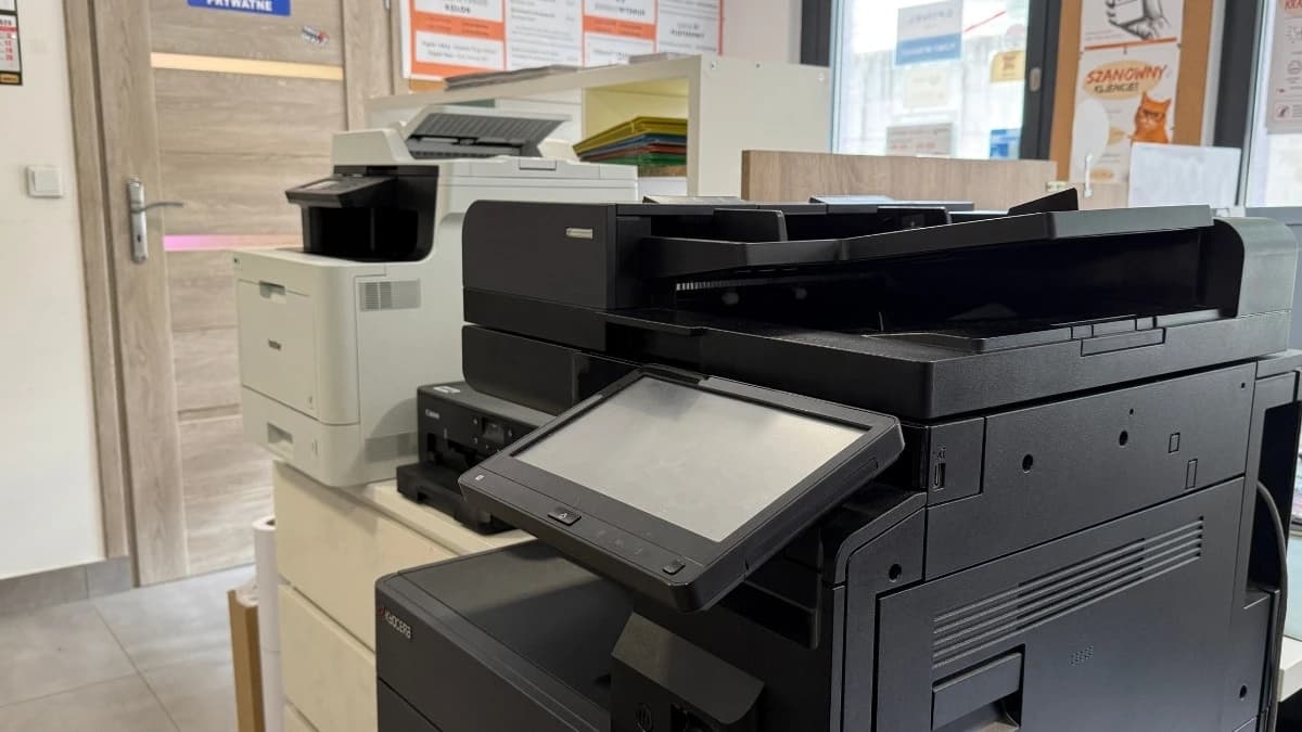nowe-technologie06.07.2026 11:24Otworzyłem punkt ksero, gdy każdy mówił, że papier umiera. Guzik prawdaProwadzę punkt ksero i powiem wam jedno: cyfryzacja to w Polsce mit.