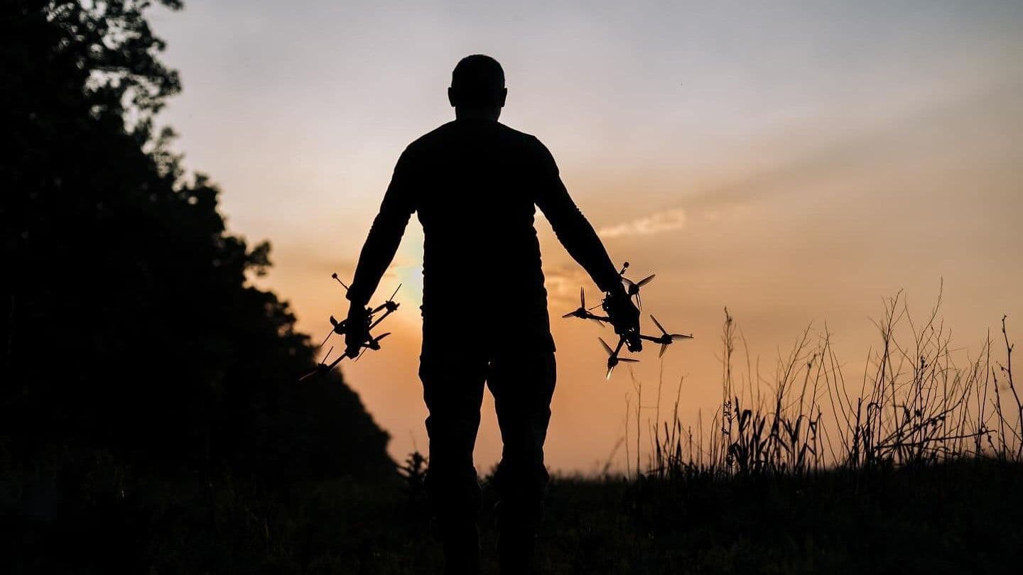Ukraina uderza dronami w rafinerię w Ufie