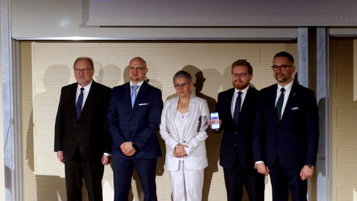 e-Dyplomy na uczelniach wyższych. Koniec z papierem od stycznia