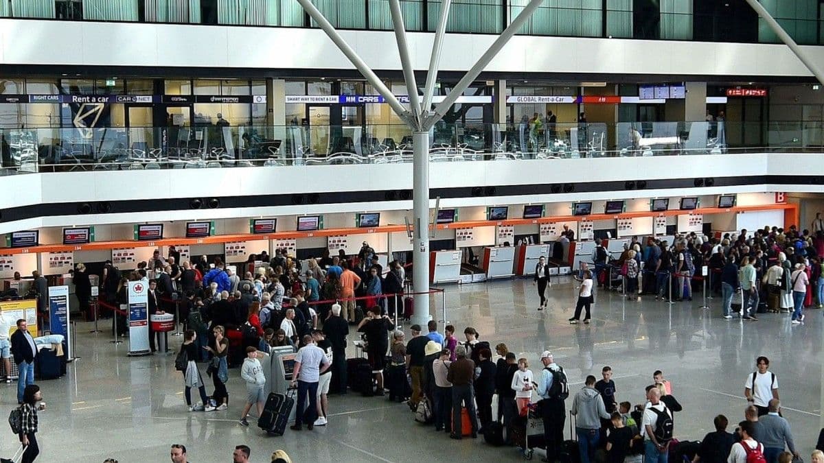 System autoryzacji podróży z opóźnieniem. UE ma spory problem