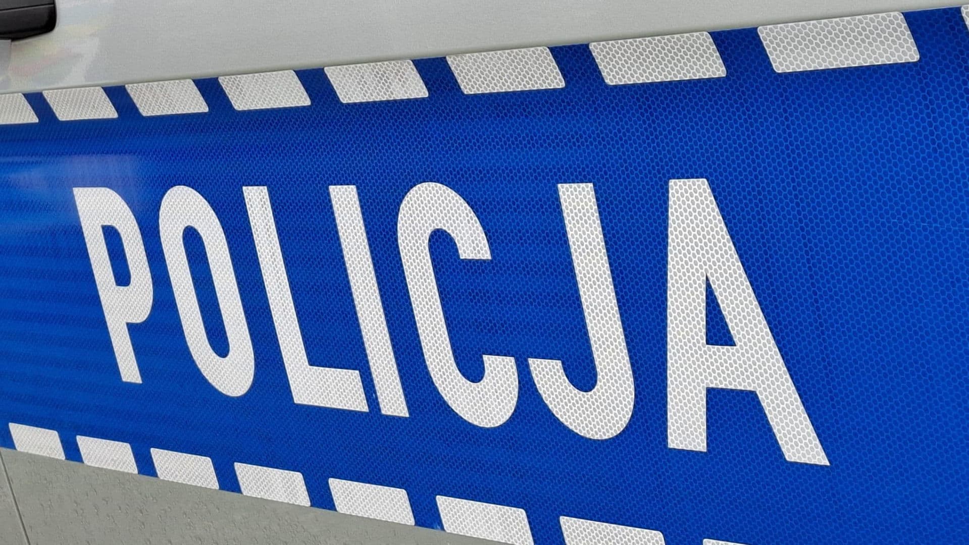 Policja Wodzisław Śląski: 24-latka siała postrach w powiecie. Odpowie za kradzież rozbójniczą i serię zniszczeń