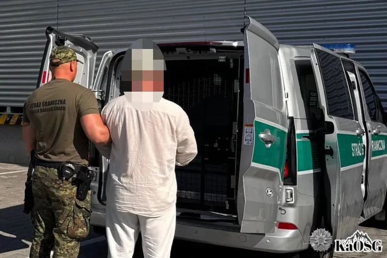 Fałszywe orzeczenie lekarskie na lotnisku w Krakowie. Ukrainka usłyszała zarzuty