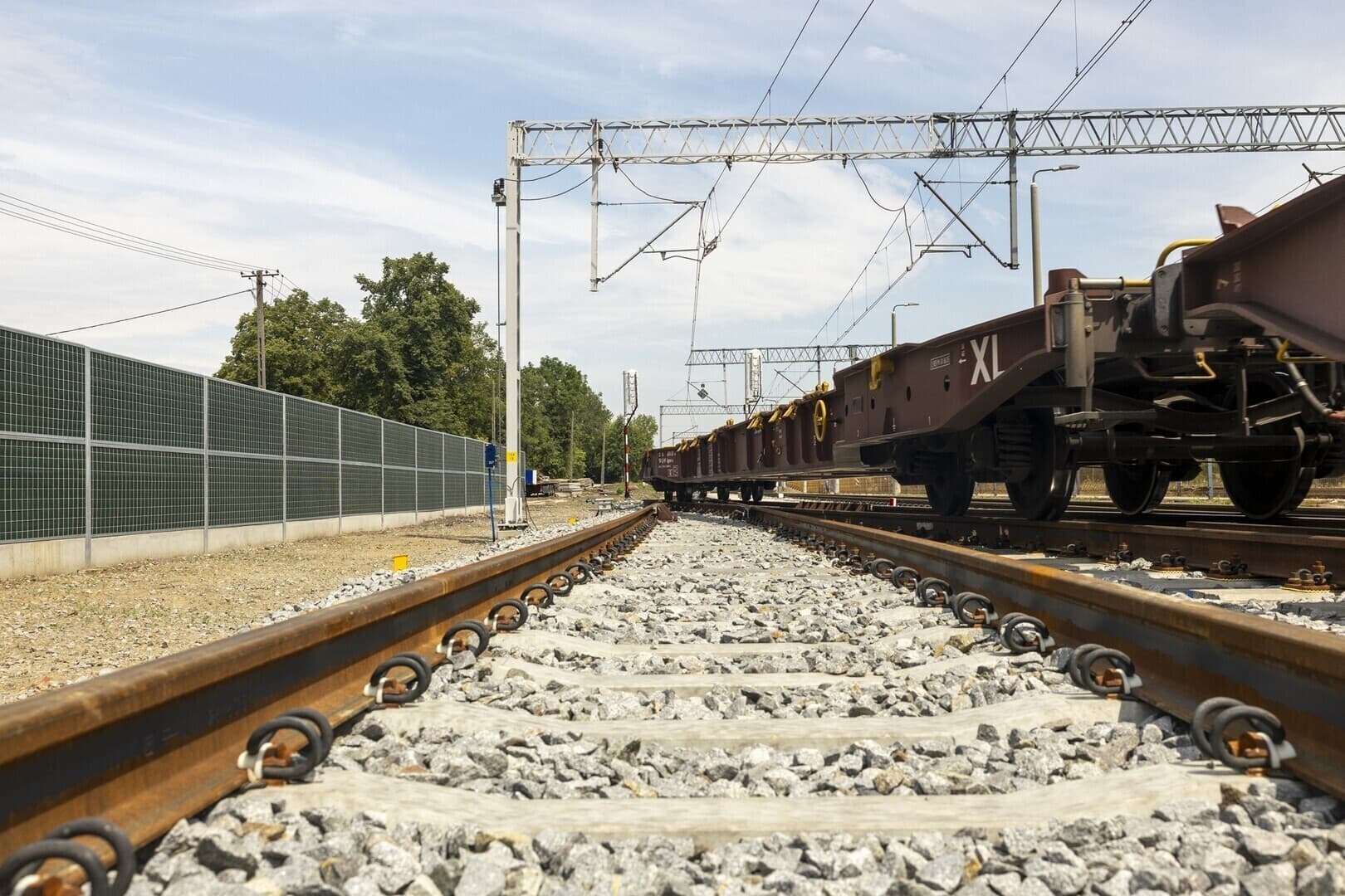 Nowy tor na stacji Rozprza już gotowy. Usprawni ruch na trasie Warszawa–Katowice