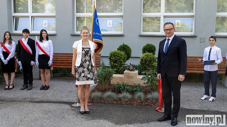 Żorek Olimpijczyk w Trzynastce. Prezydent Socha odsłonił nową figurkę w mieście