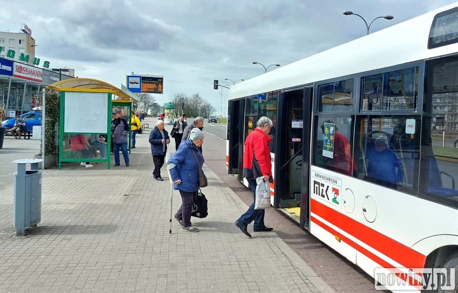 Wyciek numerów PESEL w MZK. Winnych nadal nie ma, a pytań przybywa