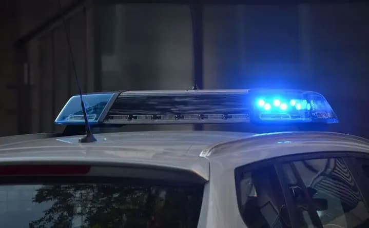 Pijany 66-latek przyjechał pomóc po kolizji. Policja zabrała mu prawo jazdy