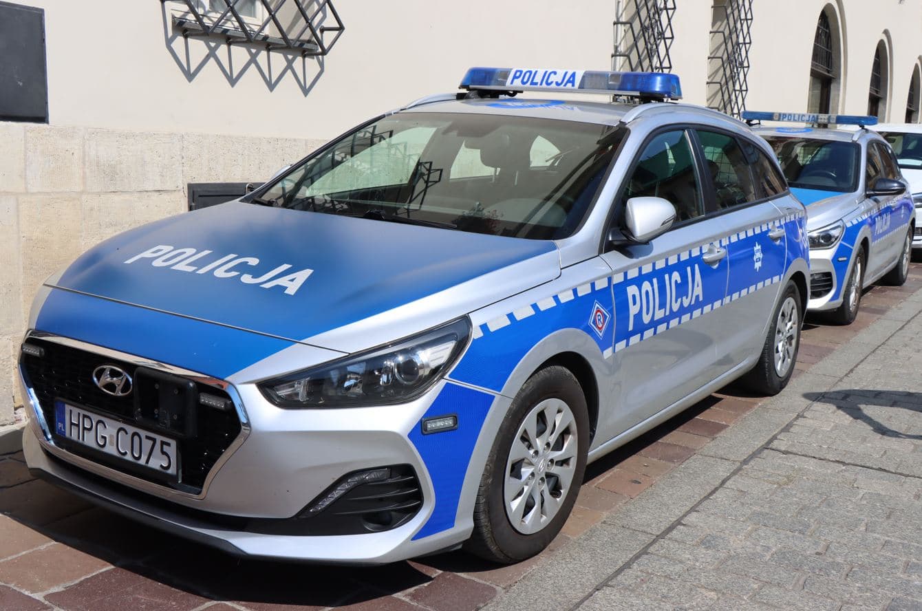 Groźby wobec szkół. Policja zatrzymała dwóch nieletnich mieszkańców Krakowa