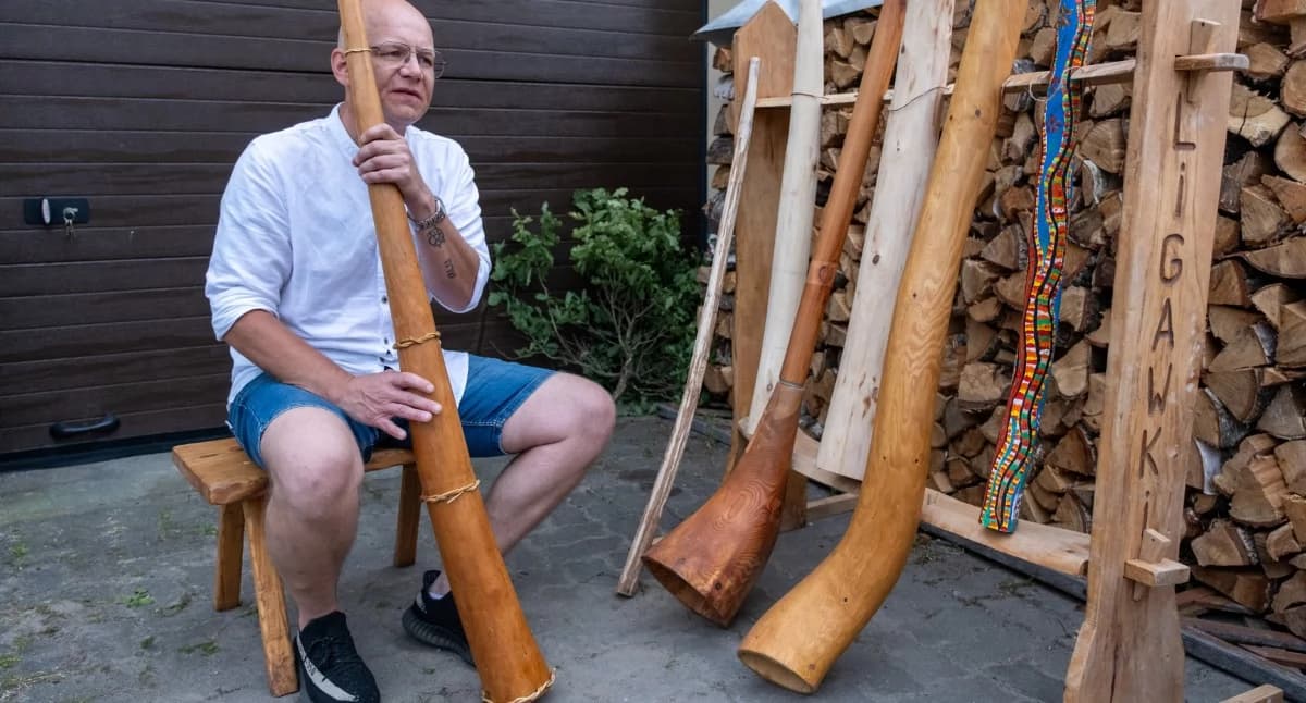 Przemysław Tojza buduje bazuny i ligawki. Brzmienie sprzed wieków ożywa na Pomorzu