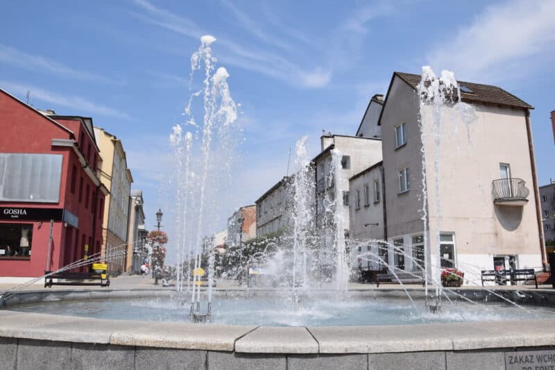 Żółte, pomarańczowe i czerwone alerty dla powiatu ciechanowskiego. IMGW ostrzega przed upałami