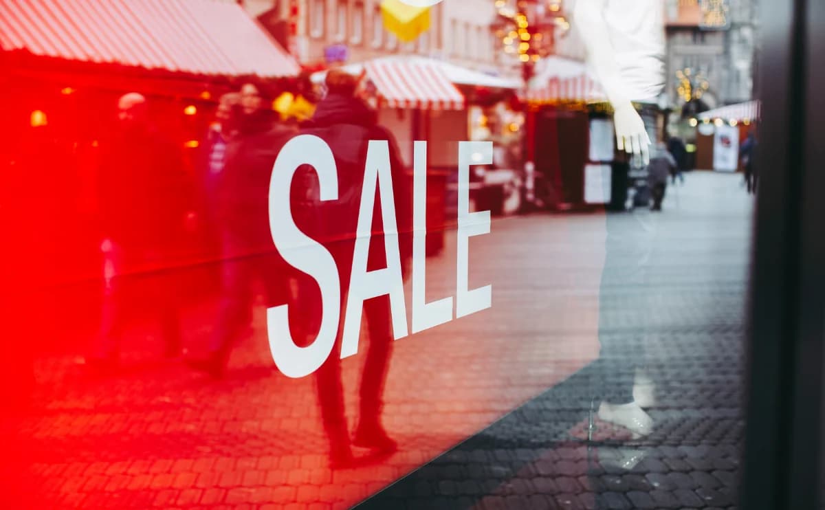 Zmiana strategii w częstochowskim e-commerce. Dlaczego letnie inwestycje decydują o wynikach w Black Friday?