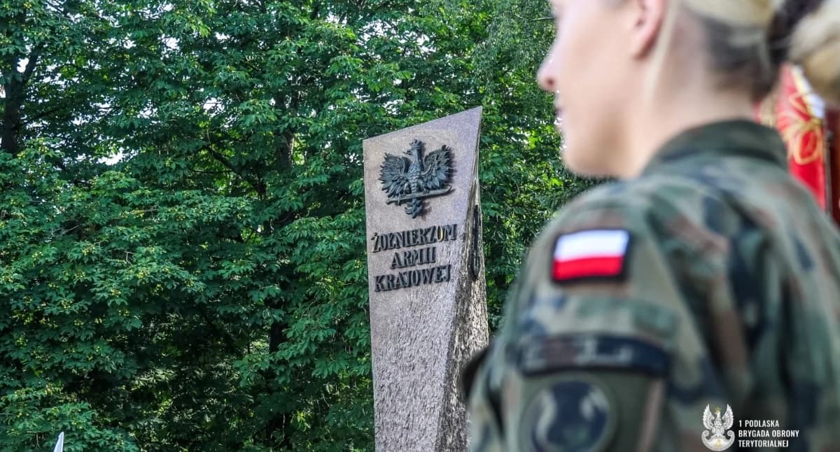 Dzisiaj Terytorialsi oddali hołd bohaterom. W Biał…