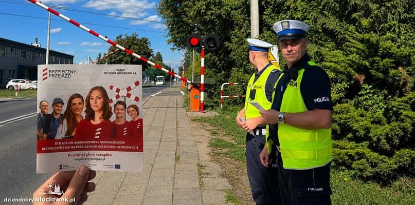 Bezpiecznie przez przejazd. Akcja policji i SOK we Włocławku
