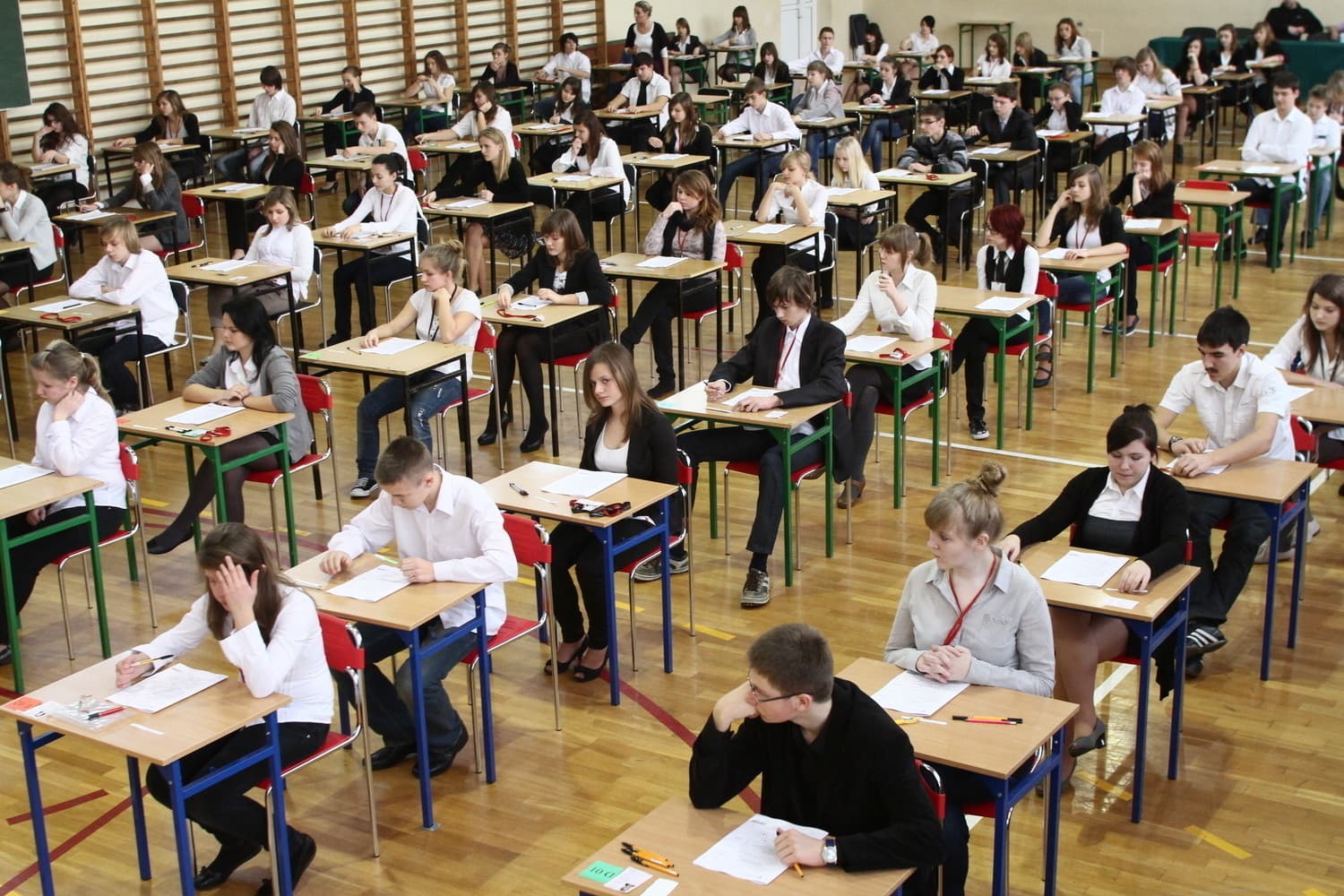 Opolscy ósmoklasiści lepsi niż średnia krajowa. Znamy wyniki egzaminu ósmoklasisty