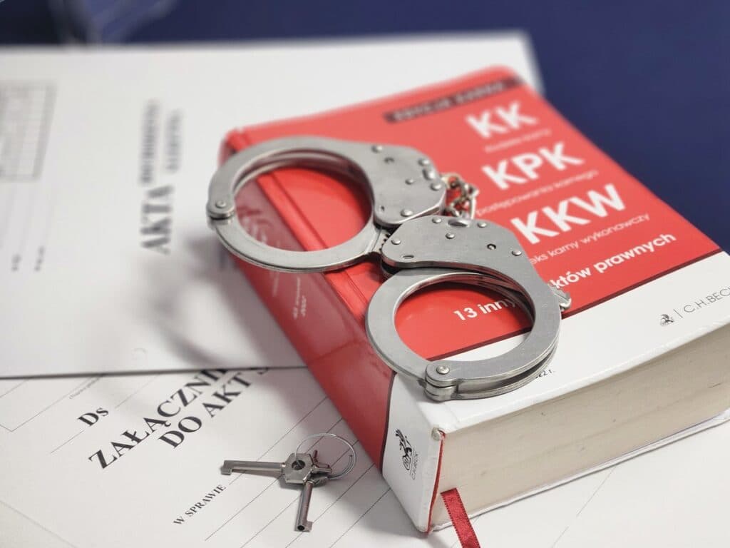 Do sądu wpłynął akt oskarżenia przeciwko dwóm diagnostom i pięciu podżegaczom