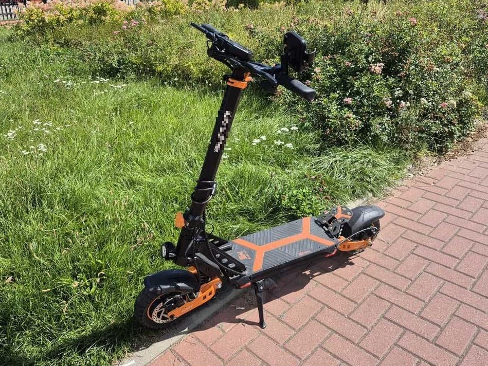 12-latek na hulajnodze elektrycznej spowodował kolizję drogową