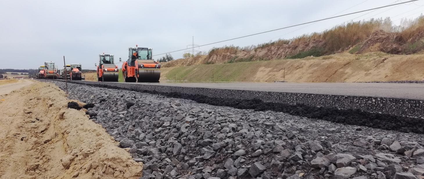 Będzie bezpieczniej na DK72 w Laskach. Ogłoszono przetarg na projekt rozbudowy skrzyżowania