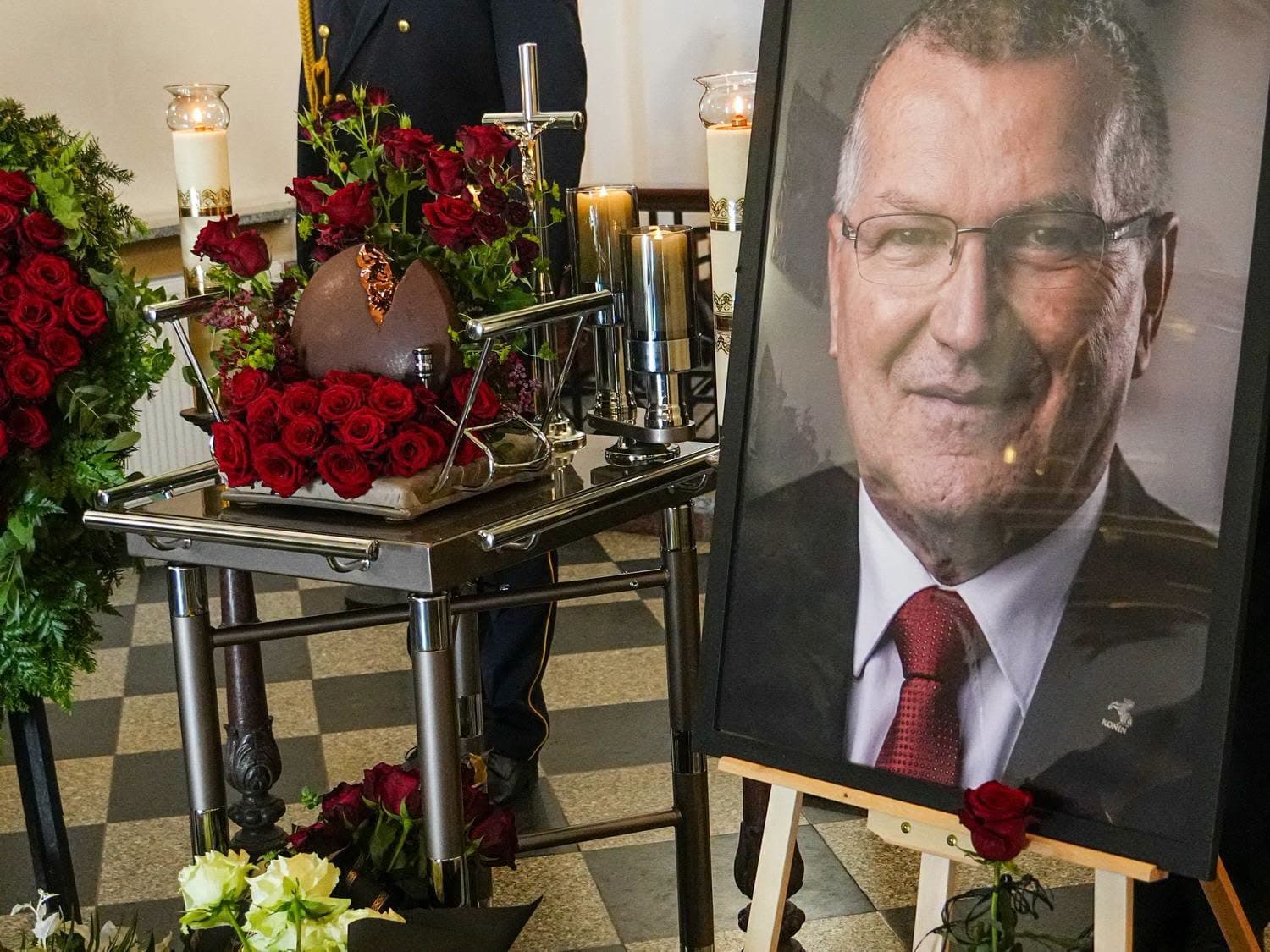 Konin pożegnał Józefa Nowickiego. Były prezydent miasta spoczął na cmentarzu przy ul. Kolskiej