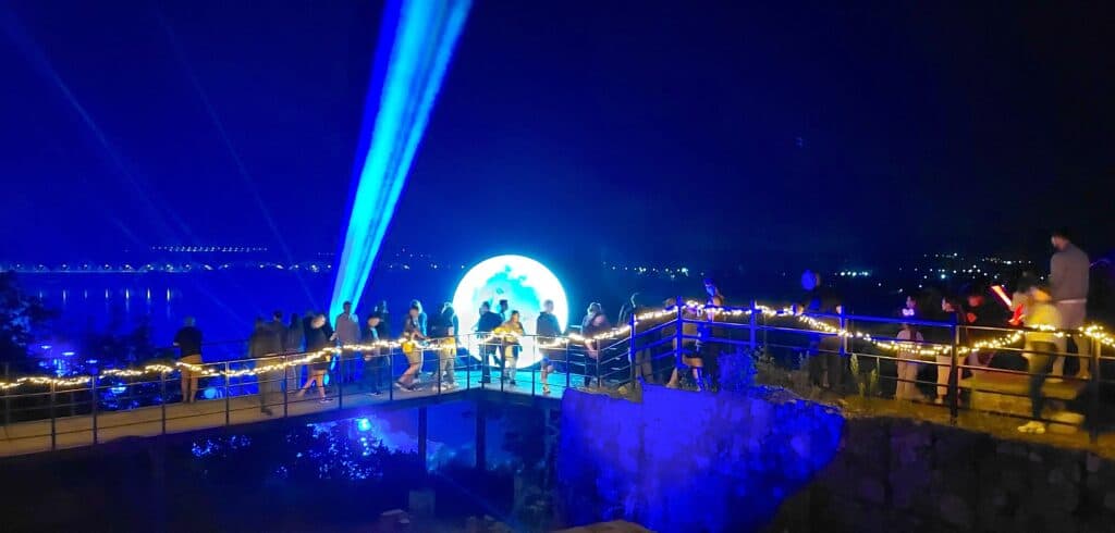 Energa Magic Lights 17 i 18 lipca w Grudziądzu na Nadwiślańskich Błoniach, Rynku i ulicach Starówki. Atrakcje dla dzieci, młodzieży i dorosłych. Główne widowisko w piątek i sobotę o
