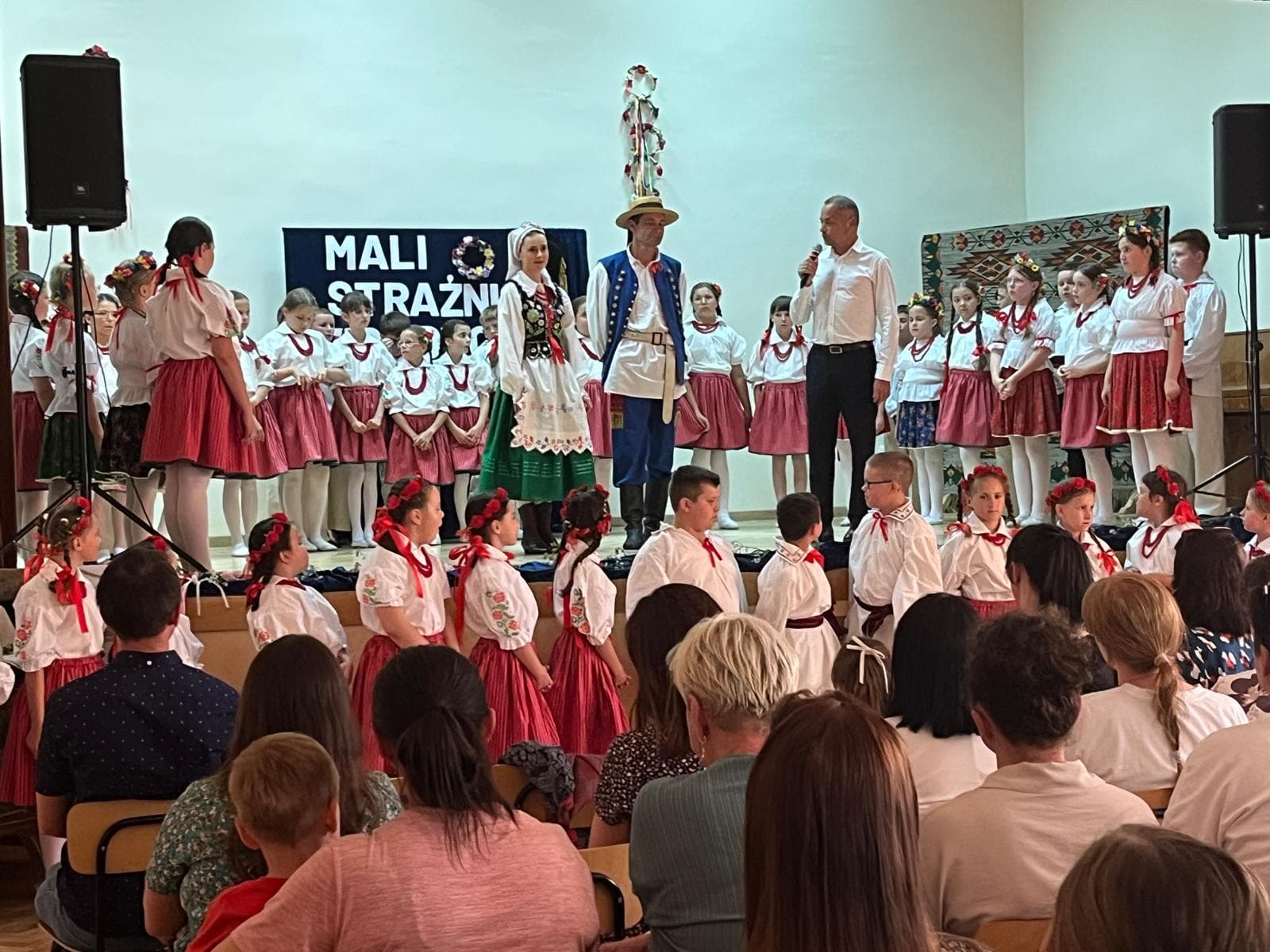 Finał projektu „Mali Strażnicy Tradycji” w Lisich Jamach