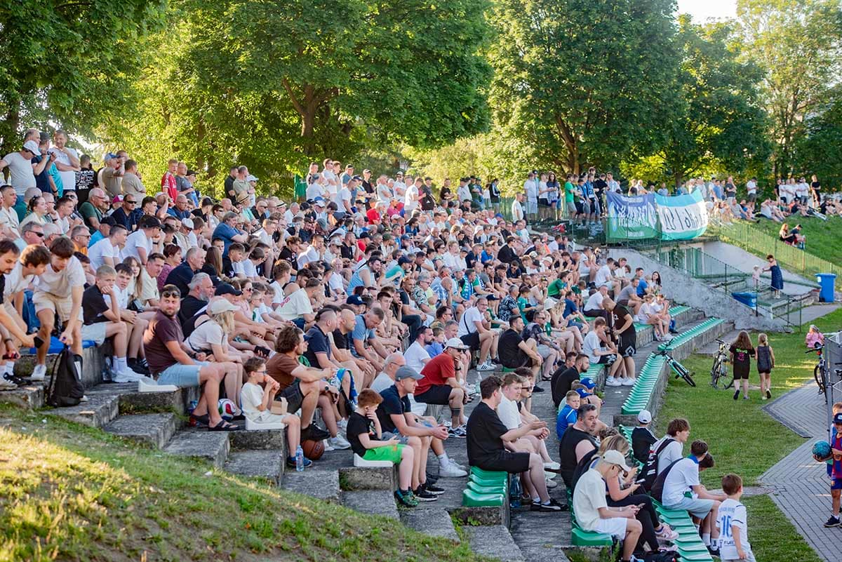 Włókniarz jedną nogą w IV lidze. Kibice dwunastym zawodnikiem