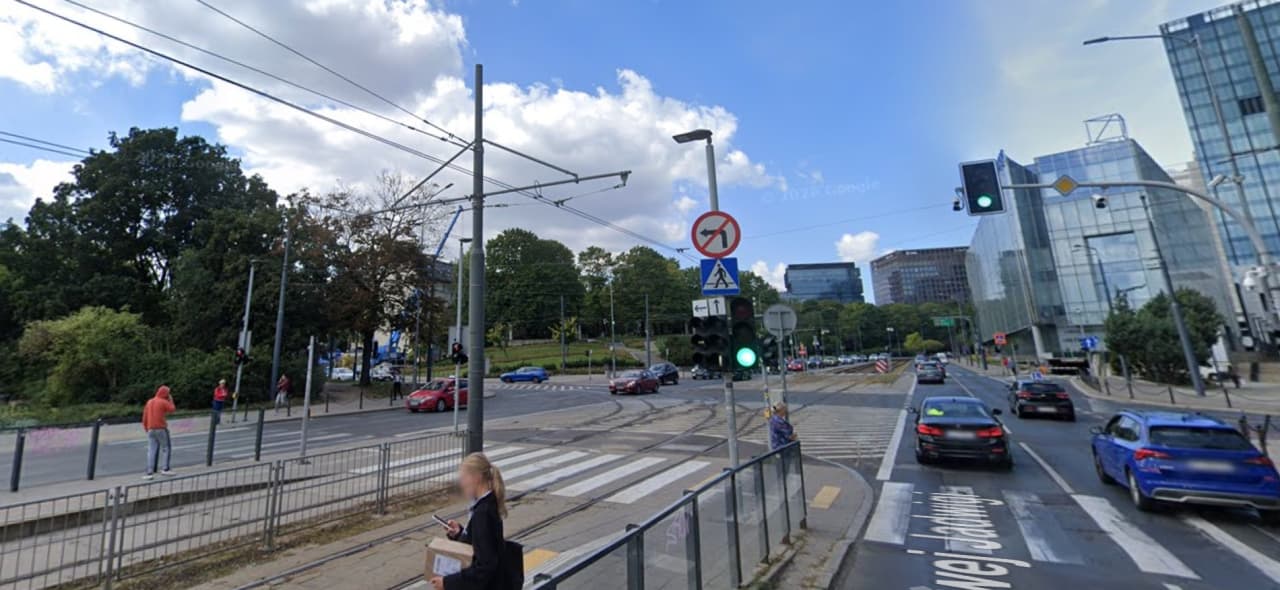 Złamany pantograf wstrzymał tramwaje na Królowej Jadwigi! Utrudnienia!