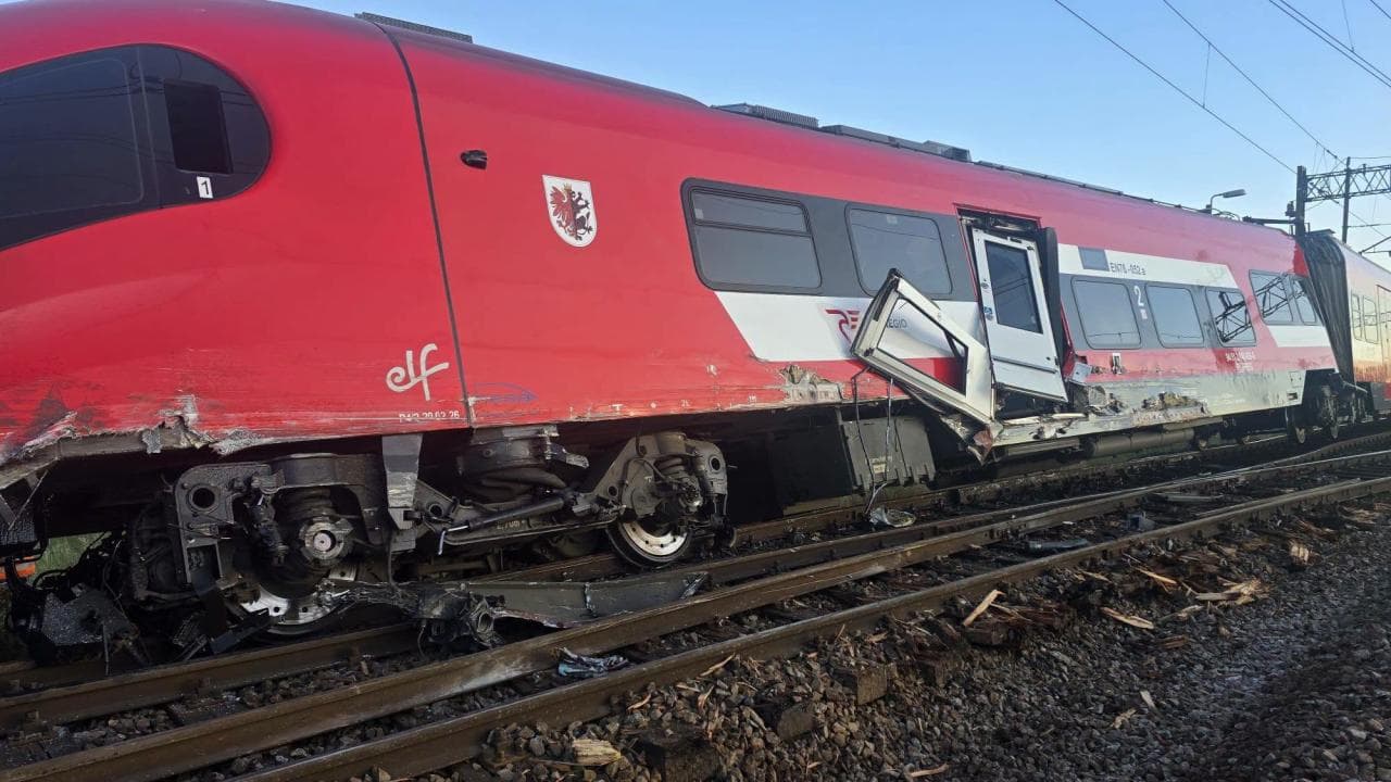Poważny wypadek kolejowy w Wielkopolsce. Są nowe informacje