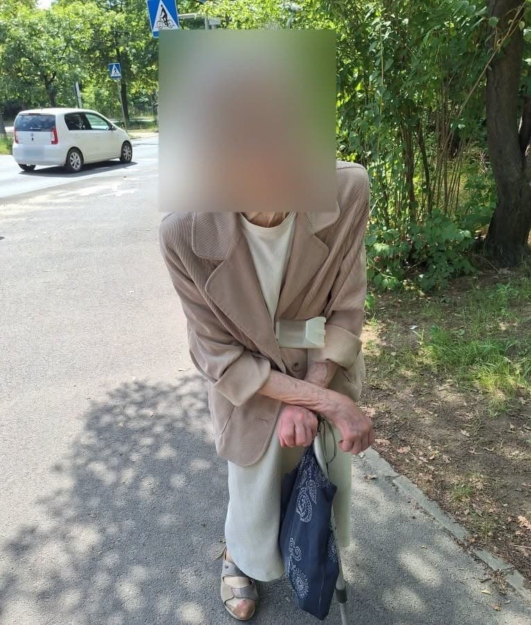 Zagubiona seniorka w poznańskim parku. Pomogli mieszkańcy
