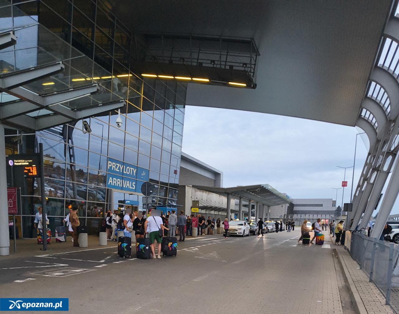 Jest "bardzo gorący apel" do pasażerów poznańskiej Ławicy. To może sparaliżować lotnisko!
