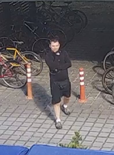 Policjanci szukają tego mężczyzny. Rozpoznajesz?