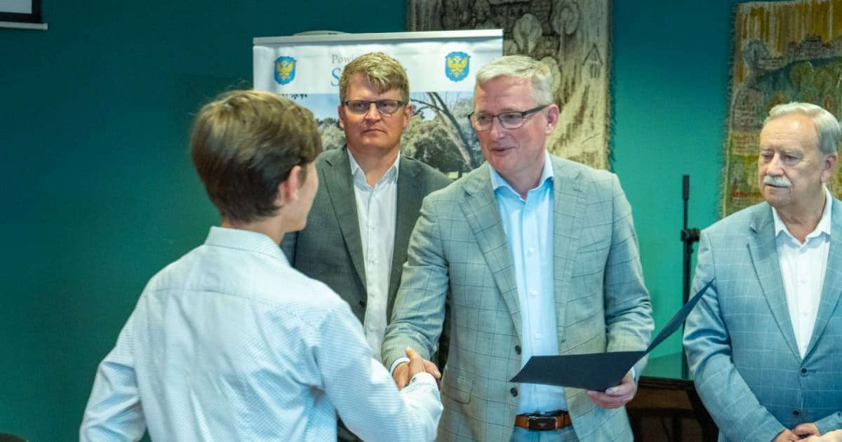 Nagrody Starosty Sanockiego wręczone najlepszym uczniom [ZDJĘCIA]