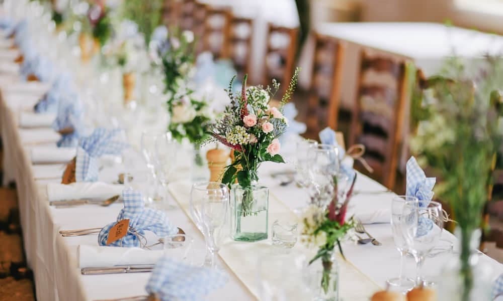 Wesele w hotelu – jak zaplanować eleganckie przyjęcie bez chaosu