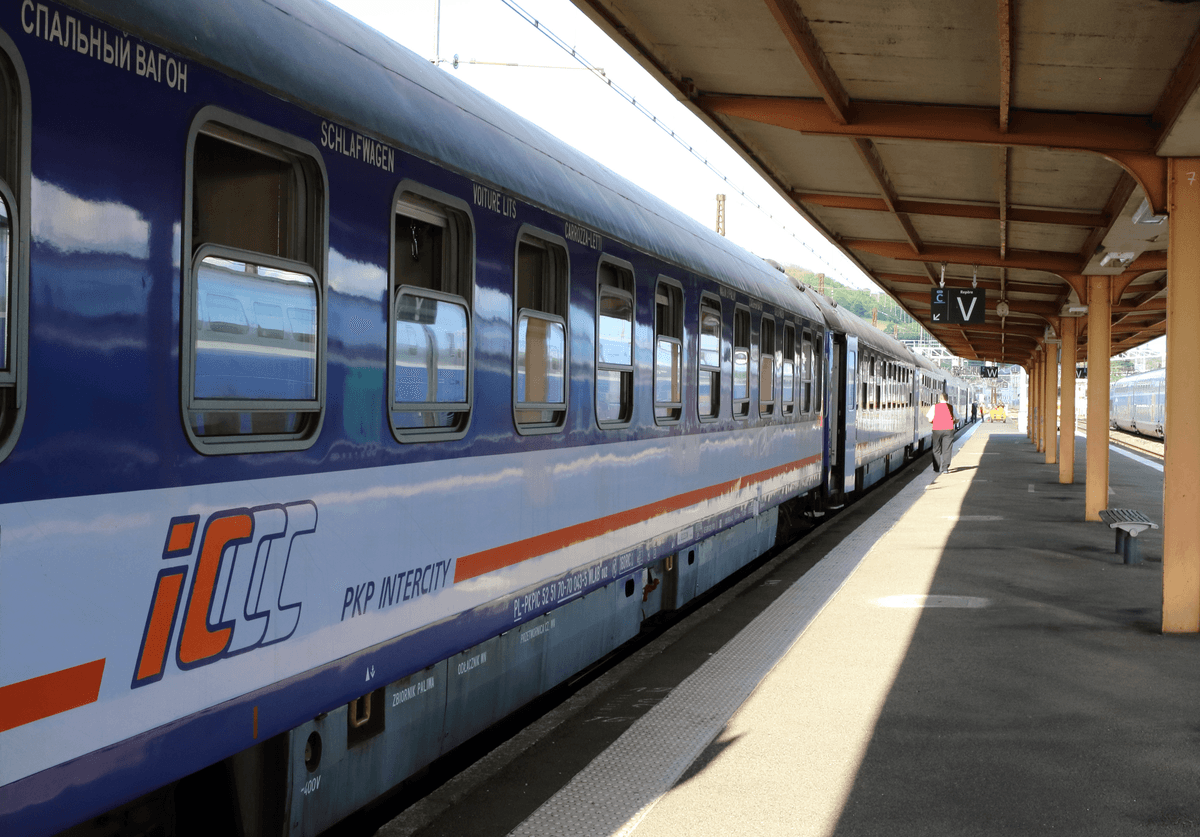130 pociągów odwołanych w związku z pogodą [aktualizacja]