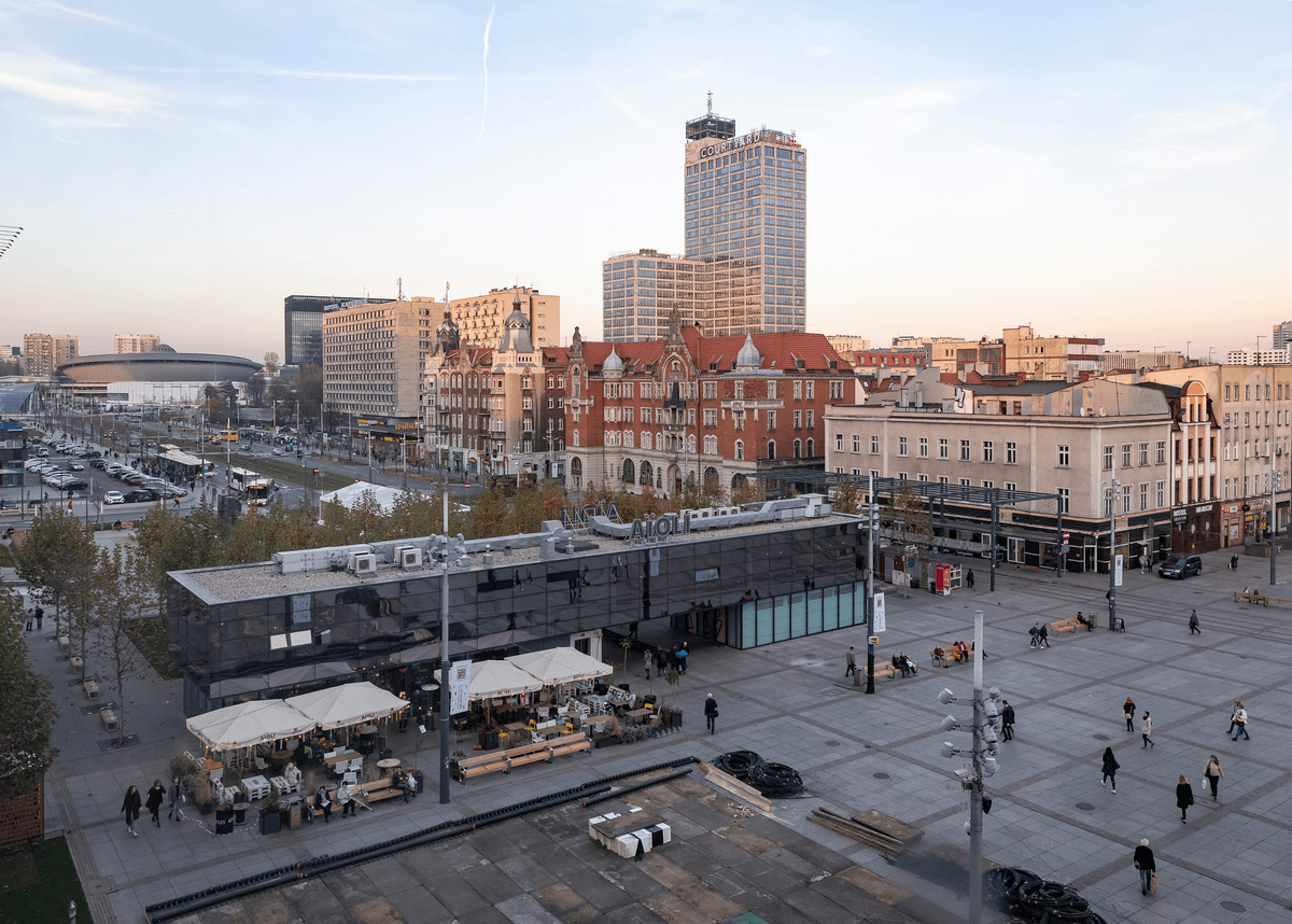 Katowice: W centrum miasta zaczęła obowiązywać Strefa Czystego Transportu