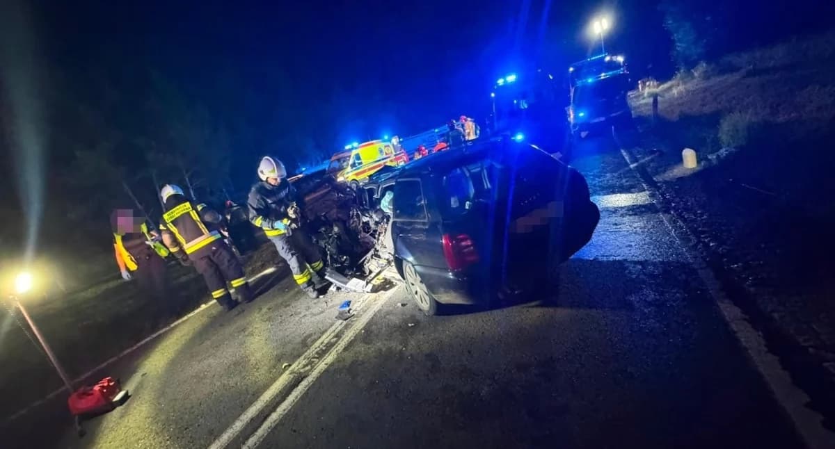 Tragiczny wypadek na DK 58 pod Szczytnem. 17-latek zginął na miejscu zdarzenia,