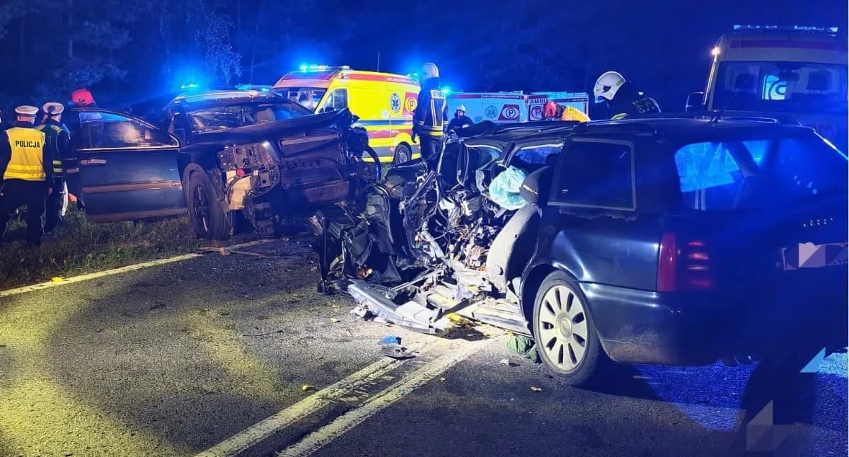 Tragiczny wypadek pod Szczytnem. Nie żyje 17-letni kierowca Audi, śledztwo