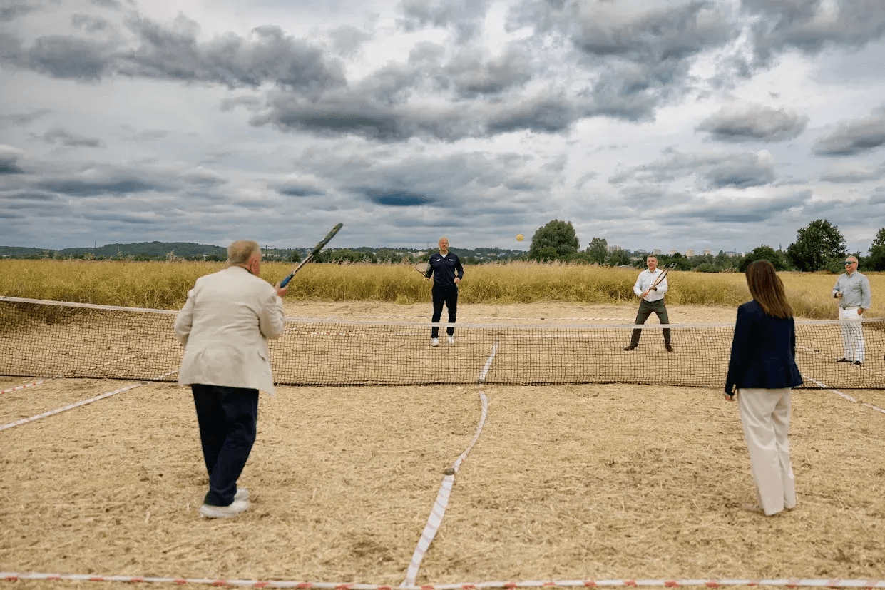 Korty tenisowe, padel i budynek z restauracją. Miasto wciąż nie zna kosztów utrzymania