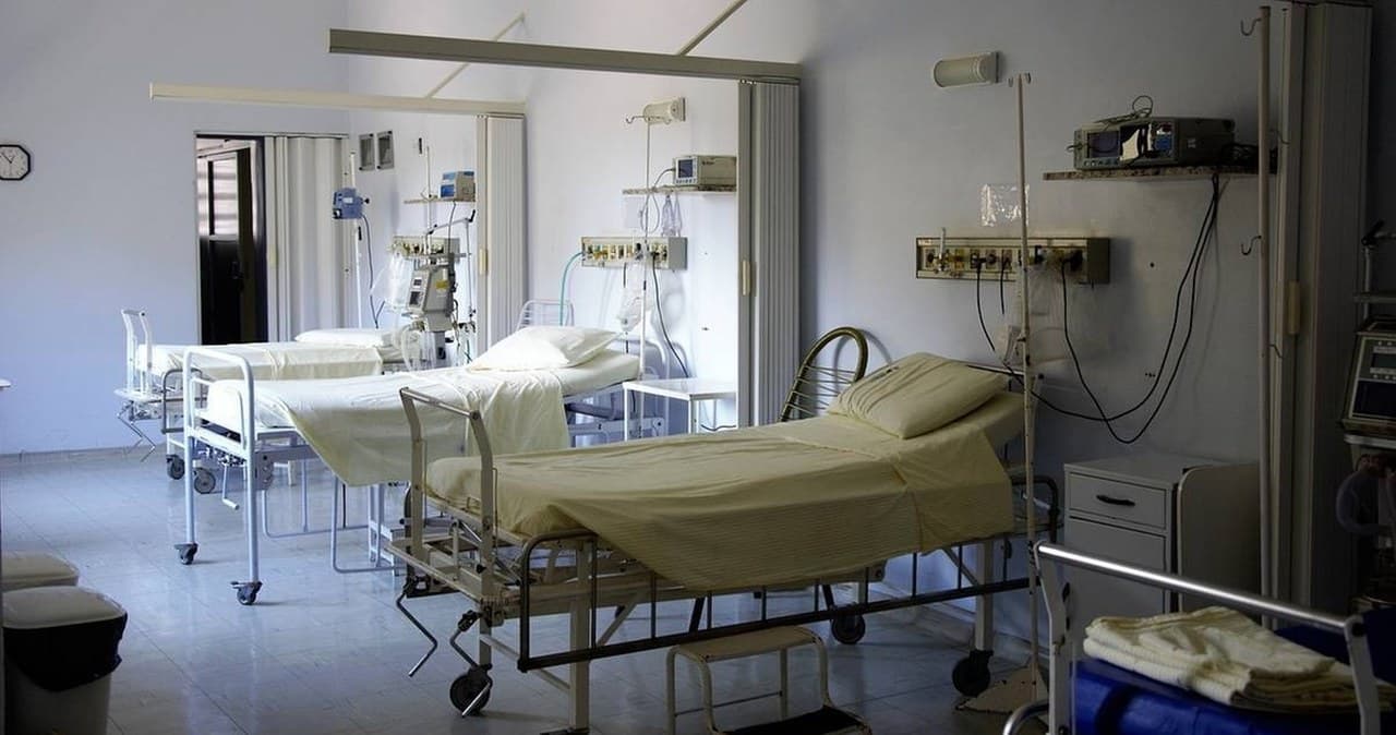 Groźny wirus zbiera śmiertelne żniwo w Afryce. Pojawiło się nowe zagrożenie