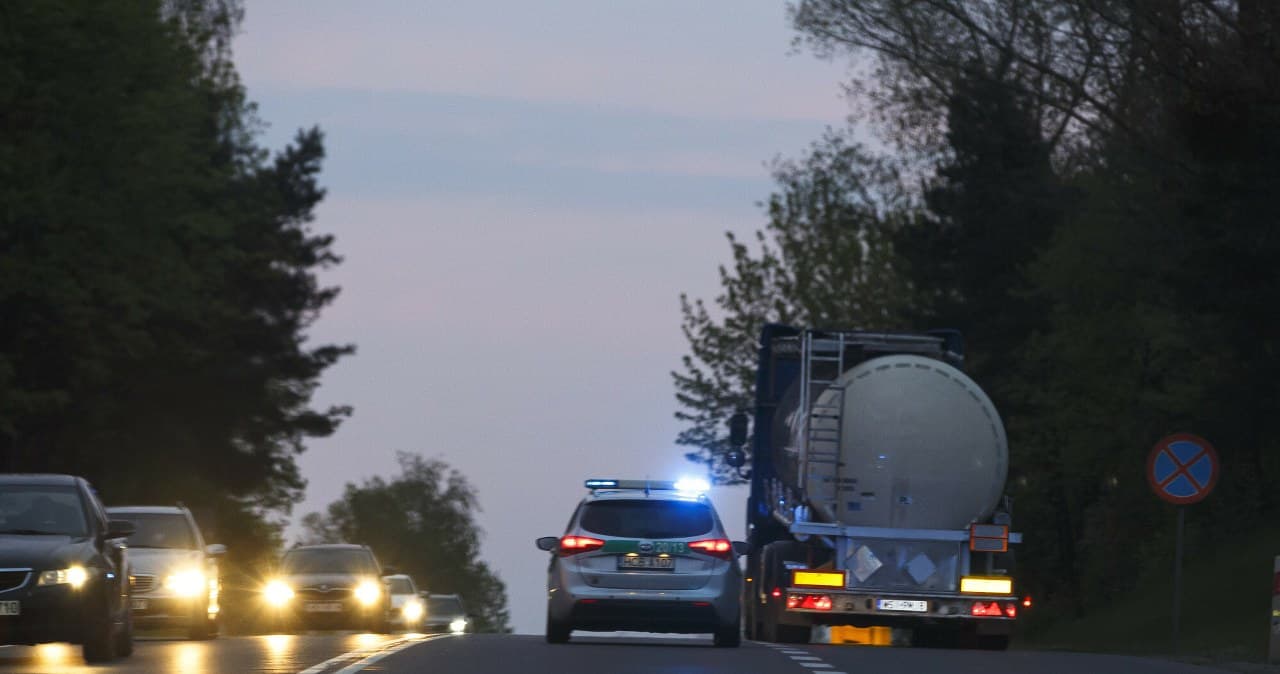 Sprzedawali nielegalne paliwo w Niemczech. Transport szedł przez Polskę