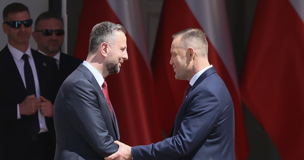 Ważne spotkanie przed szczytem NATO. Szef MON będzie rozmawiał z prezydentem