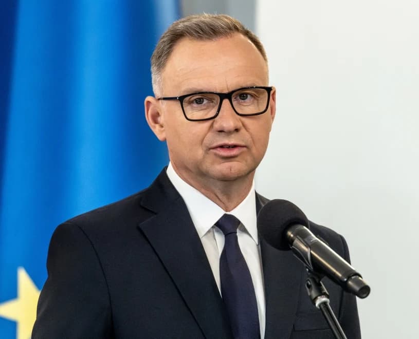 Burza wokół spotkania Andrzeja Dudy z generałem. Były prezydent zabrał głos