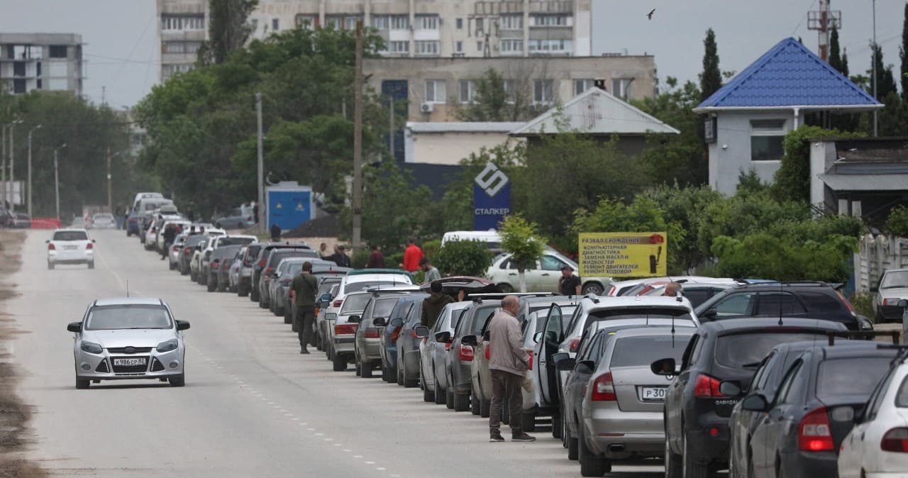 Pilna ewakuacja na Krymie. Rosjanie uciekają z dokumentami