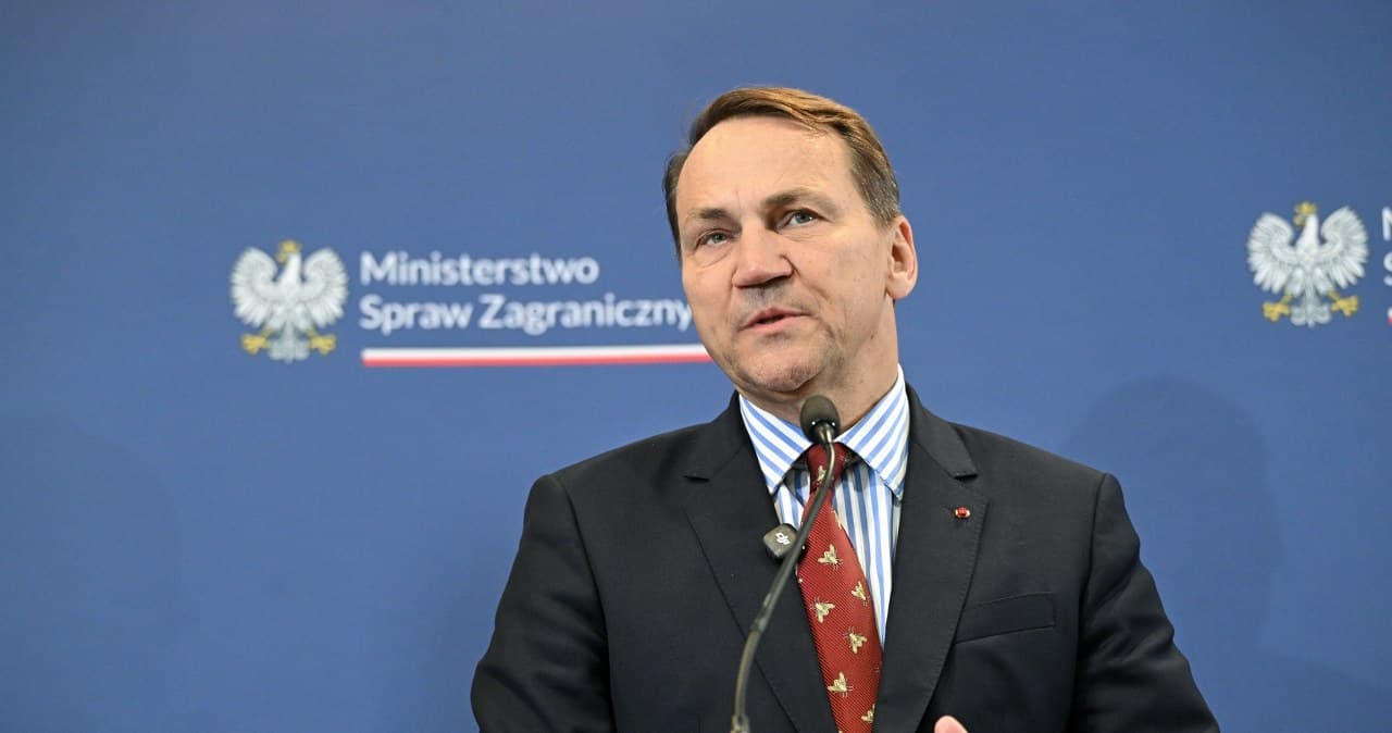 "Musicie nam zaufać, mamy informacje". Sikorski wprost o planach Rosji