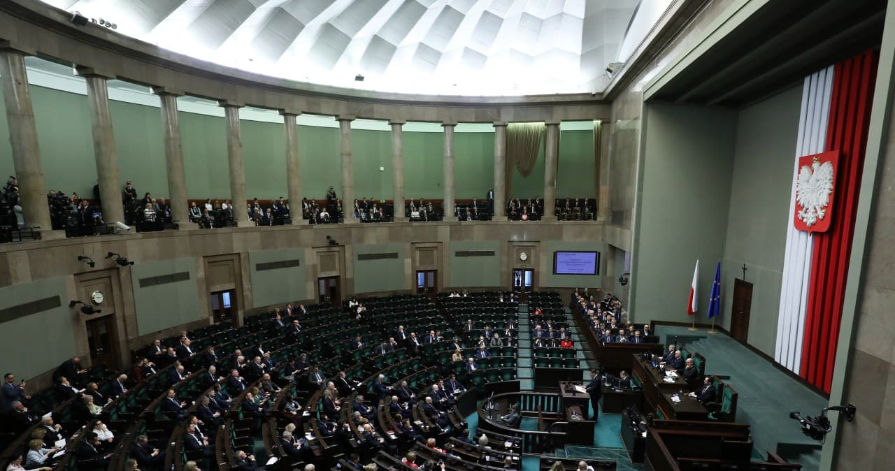 Powstaje nowa partia w Sejmie. "Łączymy dwa środowiska polityczne"